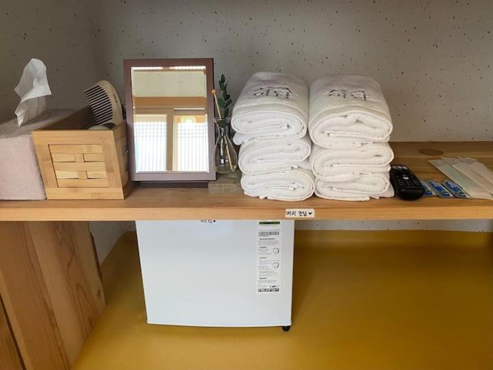 Adam Guesthouse Kjongdzsu Kültér fotó