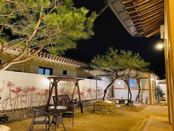 Adam Guesthouse Kjongdzsu Szoba fotó